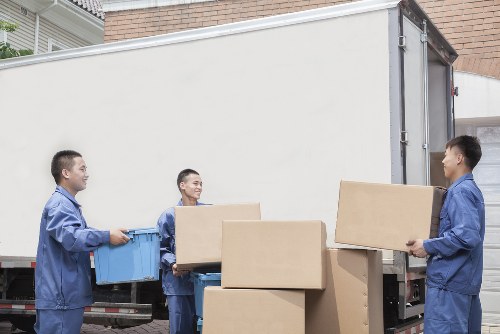 Van loading support for a local move in Colindale